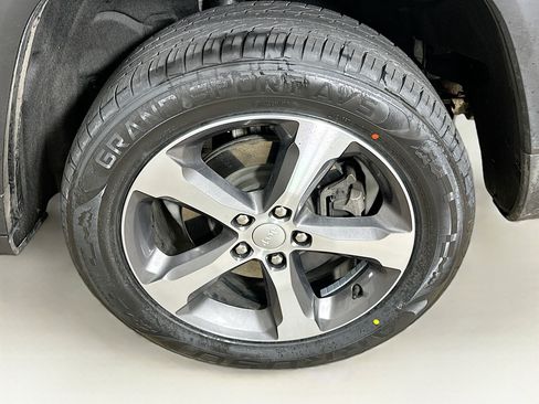 Used 2022 Jeep Grand Cherokee Limited 4xe AWD/4WD image 11
