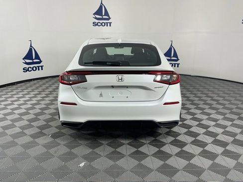 Used 2023 Honda Civic Sport image 5
