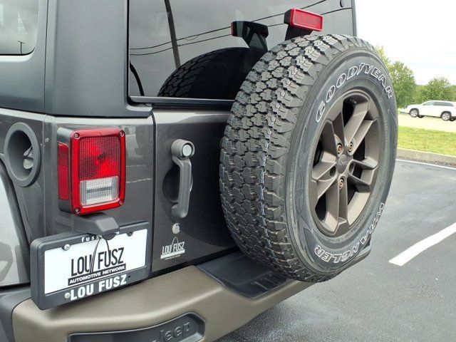 Used 2016 Jeep Wrangler Unlimited Sahara AWD/4WD image 33