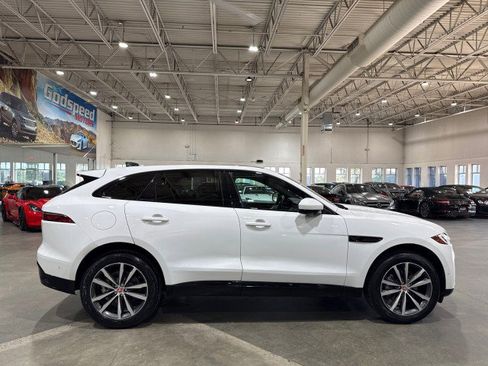 Used 2021 Jaguar F-PACE S image 31