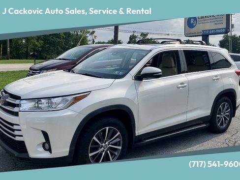 Used 2019 Toyota Highlander XLE AWD/4WD image 1