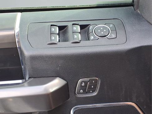 Used 2018 Ford F150 Lariat w/ Equipment Group 502A Luxury image 22