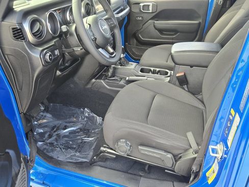 Used 2023 Jeep Wrangler Unlimited Sport AWD/4WD image 11