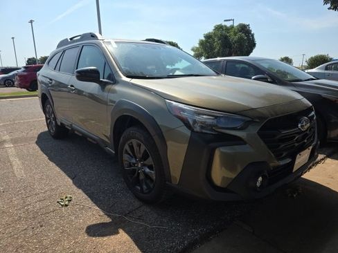 Used 2025 Subaru Outback Onyx Edition AWD/4WD image 1