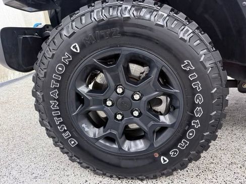 Used 2023 Jeep Wrangler Unlimited w/ Cold Weather Group AWD/4WD image 12
