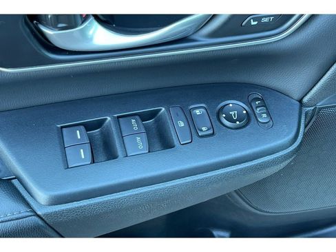 Certified 2022 Honda CR-V Touring image 12