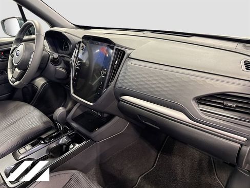 Used 2026 Subaru Forester Premium image 30