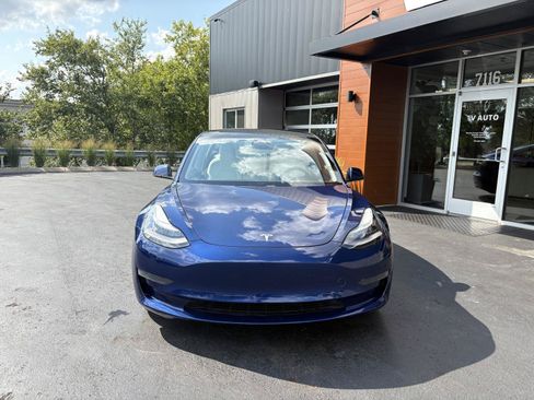 Used 2021 Tesla Model 3 Standard Range Plus RWD image 3
