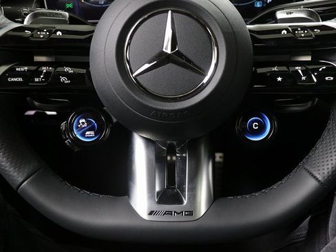 Certified 2025 Mercedes-Benz GLC 43 AMG 4MATIC image 21