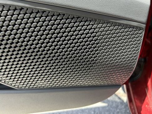 New 2025 Hyundai Elantra SEL FWD image 21