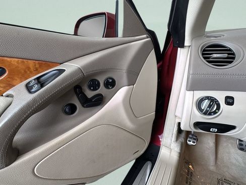 Used 2004 Mercedes-Benz SL 500 image 21