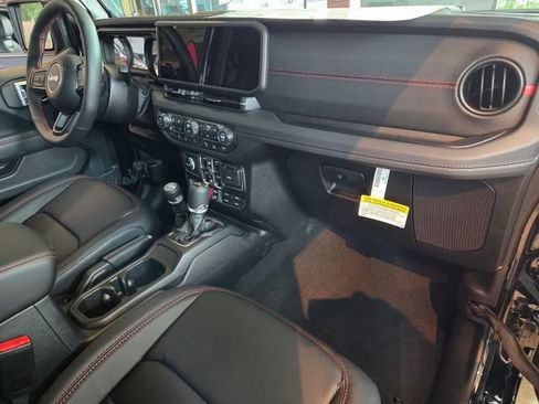 New 2026 Jeep Wrangler Unlimited Rubicon 392 w/ Quick Order Package 27X Moab AWD/4WD image 17