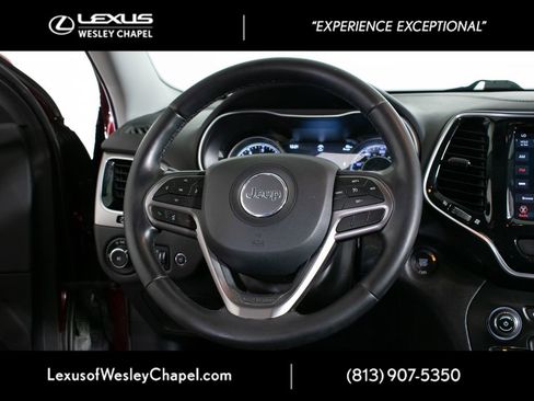 Used 2019 Jeep Cherokee Limited FWD image 24