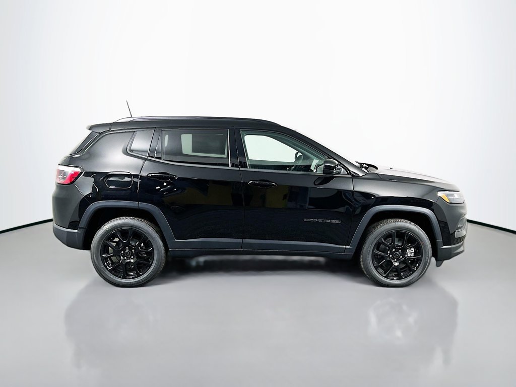 New 2026 Jeep Compass Latitude AWD/4WD image 8