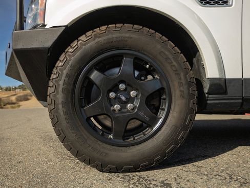 Used 2012 Land Rover LR4 HSE LUX image 15