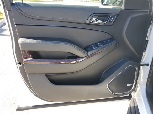 Used 2019 GMC Yukon SLE image 31