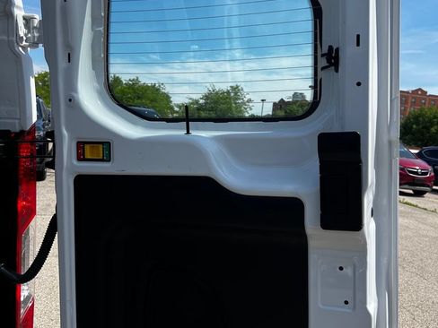 Used 2025 Ford Transit 250 Low Roof w/ Exterior Upgrade Package RWD image 31