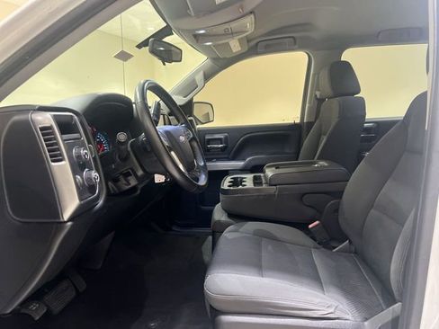 Used 2018 Chevrolet Silverado 1500 LT w/ Texas Edition image 17