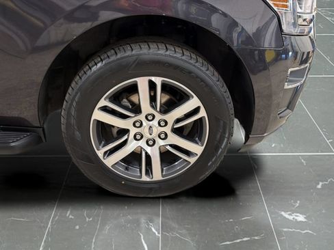 Used 2024 Ford Expedition Limited AWD/4WD image 30