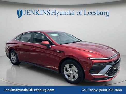 New 2026 Hyundai Sonata SE FWD image 1