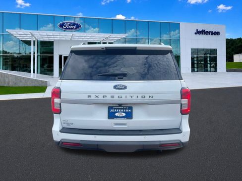 Used 2022 Ford Expedition XLT RWD image 7