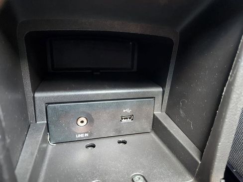 Used 2014 Ford Focus SE image 30