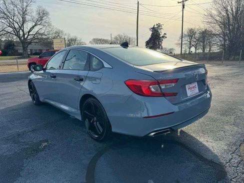 Used 2021 Honda Accord Sport image 3
