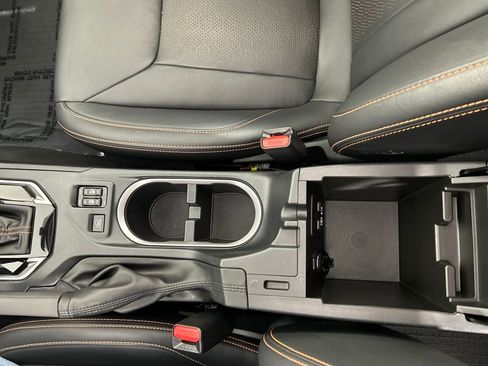 Used 2023 Subaru Crosstrek 2.5i Limited w/ Moonroof Package image 16