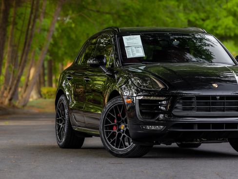 Used 2017 Porsche Macan GTS image 27
