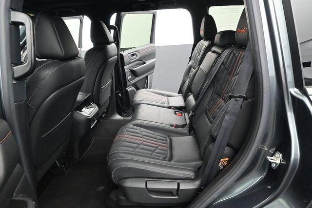 Used 2025 Nissan Armada PRO-4X w/ Pro-4X Premium Package AWD/4WD image 14