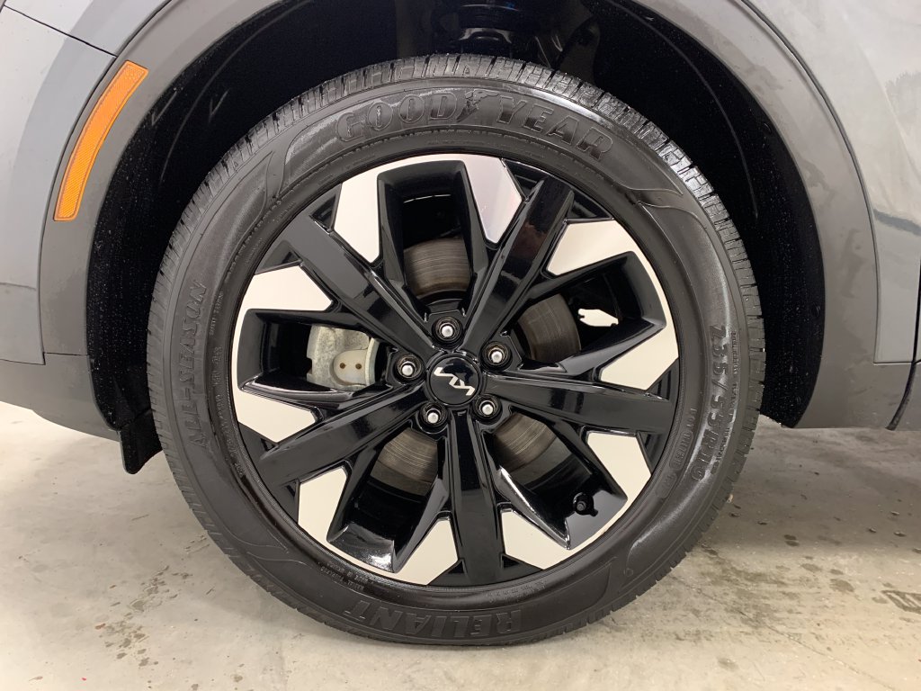 Used 2023 Kia Sportage X-Line w/ X-Line Premium Package AWD/4WD image 2