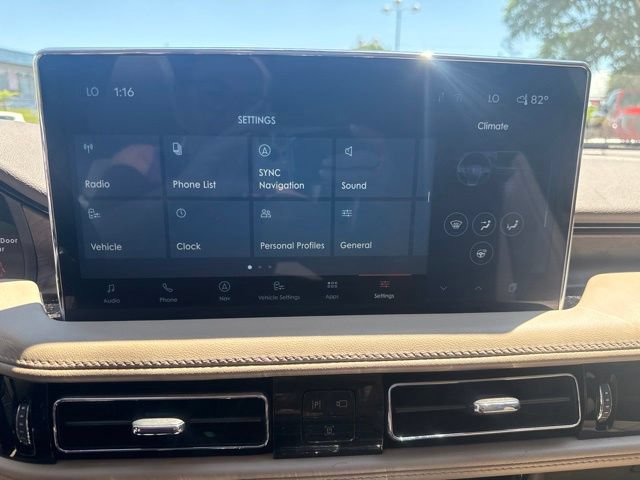 Certified 2023 Lincoln Nautilus Reserve AWD/4WD image 31