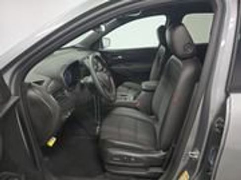 Used 2023 Chevrolet Equinox RS w/ LPO, Cargo Package AWD/4WD image 6