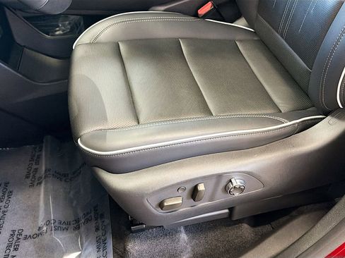 Used 2025 Buick Enclave Avenir FWD image 21