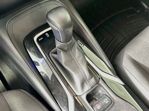 Used 2020 Toyota Corolla SE FWD image 24