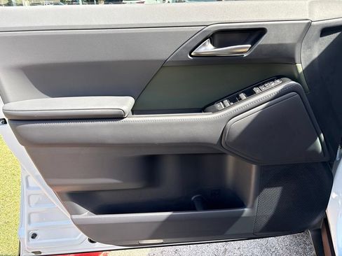 Certified 2026 Lexus GX 550 AWD/4WD image 12