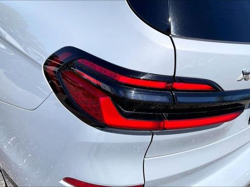 Used 2024 BMW X7 M60i w/ Executive Package AWD/4WD image 30