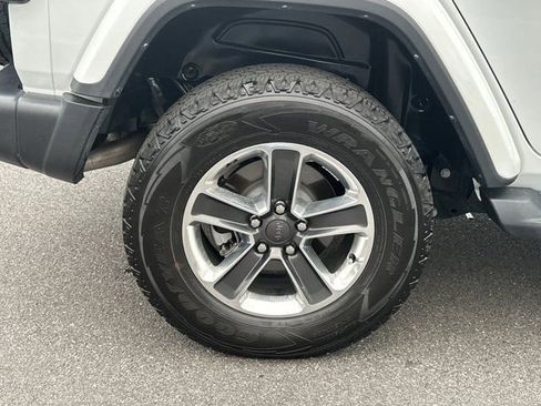 Certified 2022 Jeep Wrangler Unlimited Sahara w/ Cold Weather Group image 22