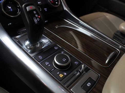 Used 2019 Land Rover Range Rover Sport Supercharged image 68