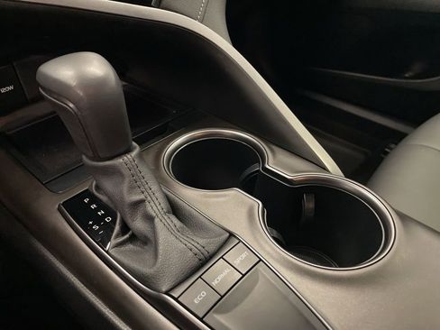 Used 2023 Toyota Camry SE image 23