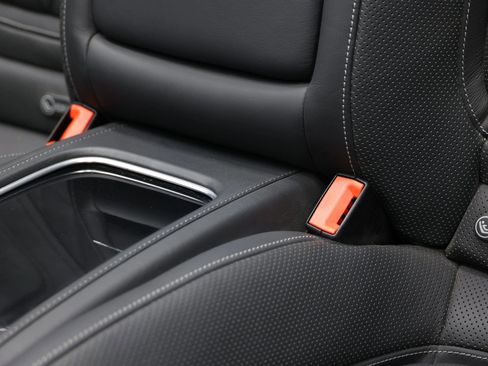 Used 2019 Mercedes-Benz S 63 AMG 4MATIC Cabriolet image 49