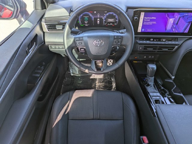 Used 2025 Toyota Camry XSE FWD image 15