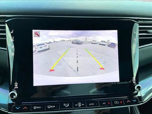 Used 2024 Jeep Wagoneer 2WD image 23