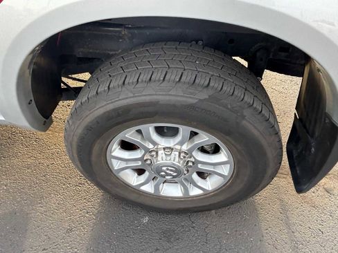 Used 2015 RAM 2500 Laramie image 9