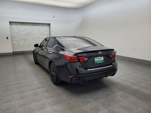Used 2020 Nissan Altima 2.5 SV FWD image 5
