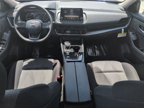 New 2026 Nissan Rogue SV FWD image 10