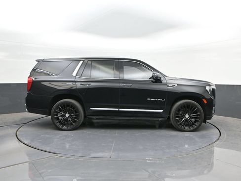 Used 2023 GMC Yukon Denali RWD image 24