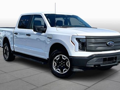Used 2022 Ford F150 Lightning Pro image 3