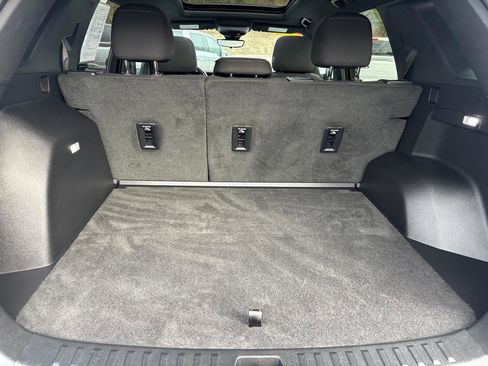 Used 2025 Chevrolet Equinox LT w/ Safety and Technology Package image 11