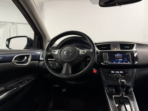 Used 2019 Nissan Sentra SR w/ Premium Package (SR) FWD image 46